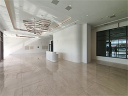 Azizi Riviera 69 — construction site