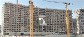Azizi Venice 4 — construction site