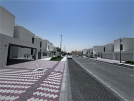 Sunrise Living At Jumeirah Park — construction site