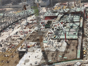 Azizi Venice 6 — construction site