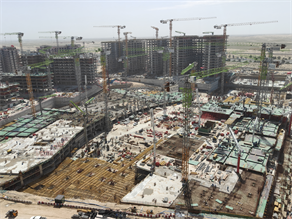 Azizi Venice 6 — construction site